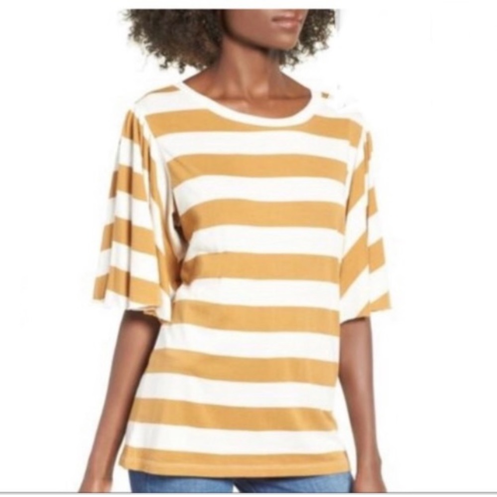Brand new top. Tags still on!